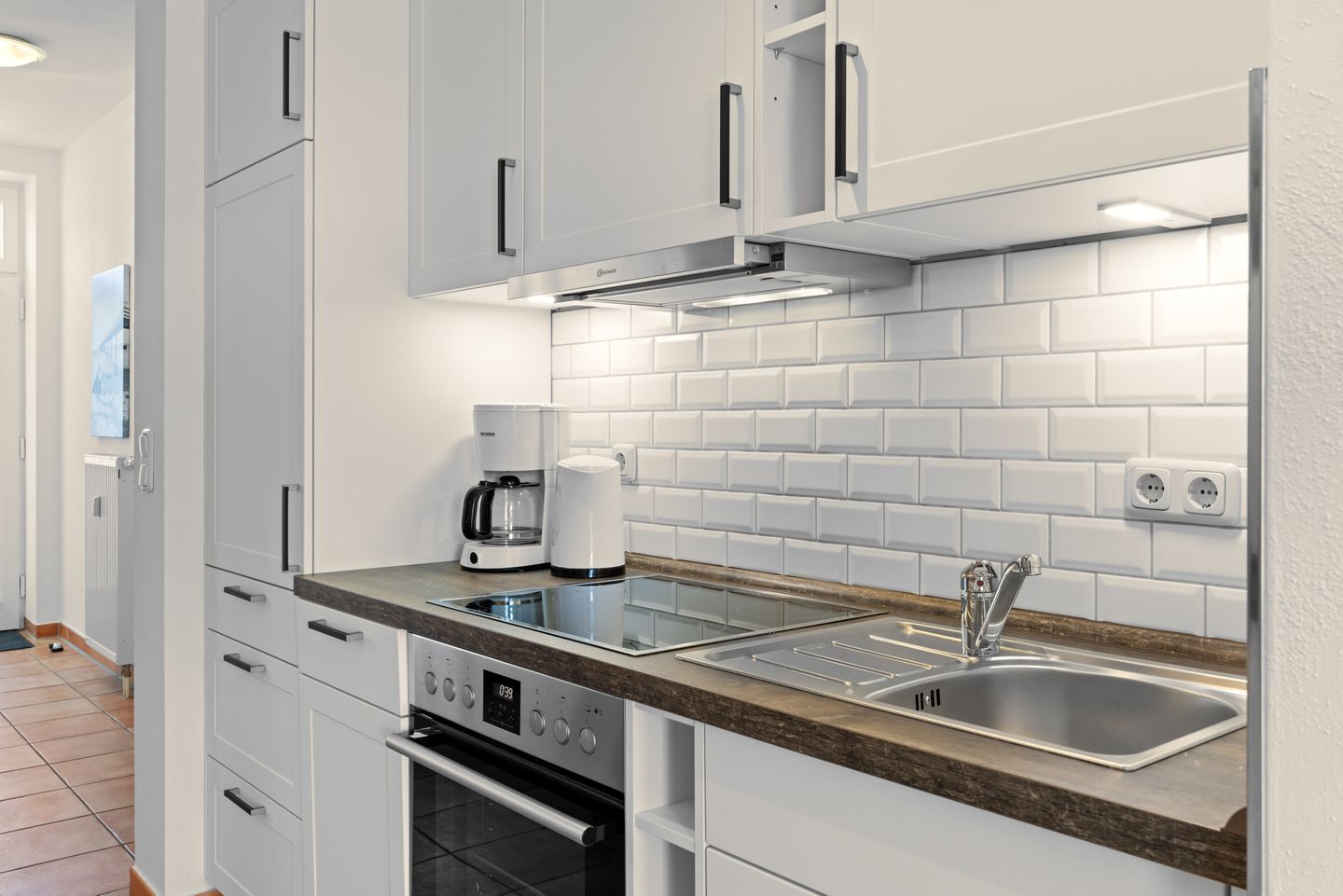 Strandstraße 32 Strandstraße 32-19 Kühlungsborn - Küchenzeile mit Backofen