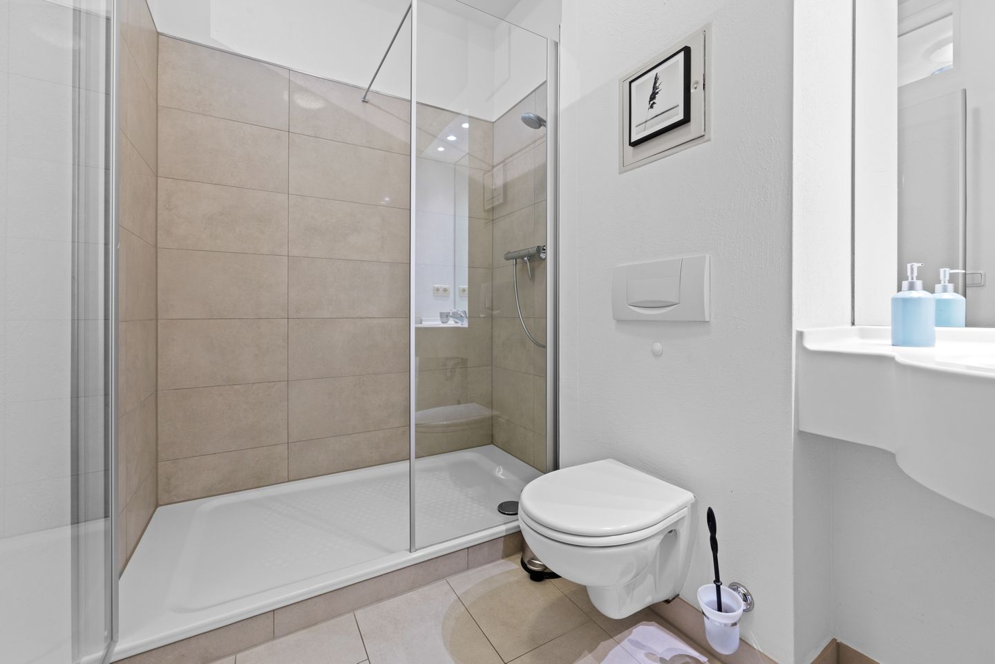 Strandstraße 32 Strandstraße 32-19 Kühlungsborn - Badezimmer mit Dusche