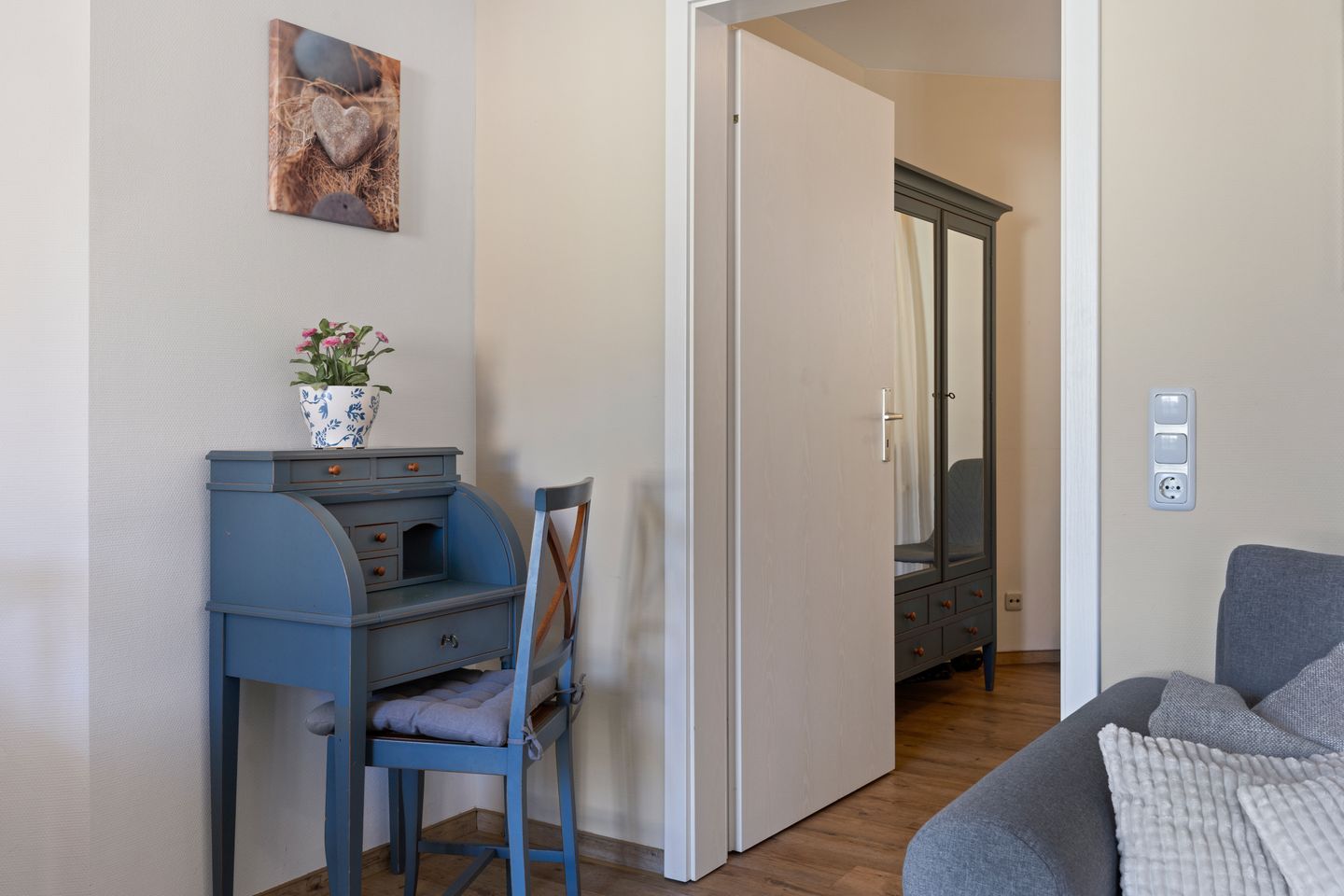 Ulmenschlösschen Ulmenschlösschen 08 Kühlungsborn - Wohn-Essbereich mit Zugang zur Schlafzimmer