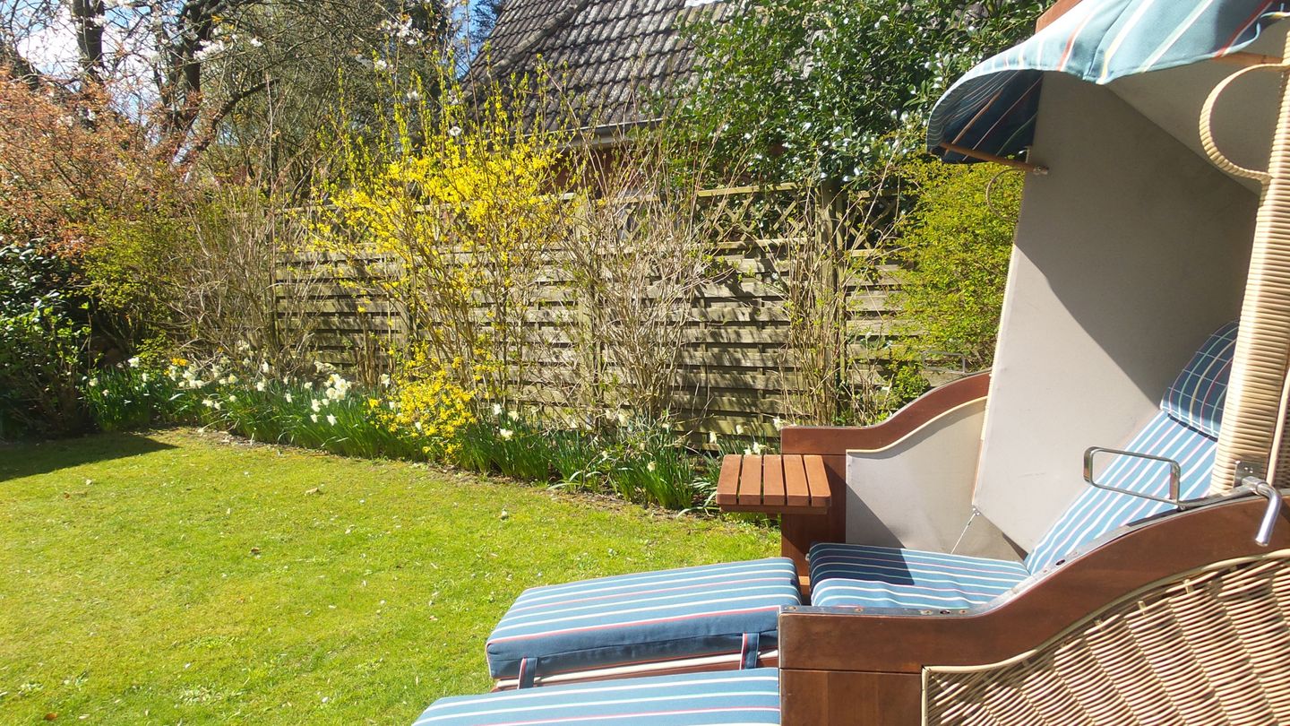  Ferienhaus Reidschott Wyk auf Föhr - Garten