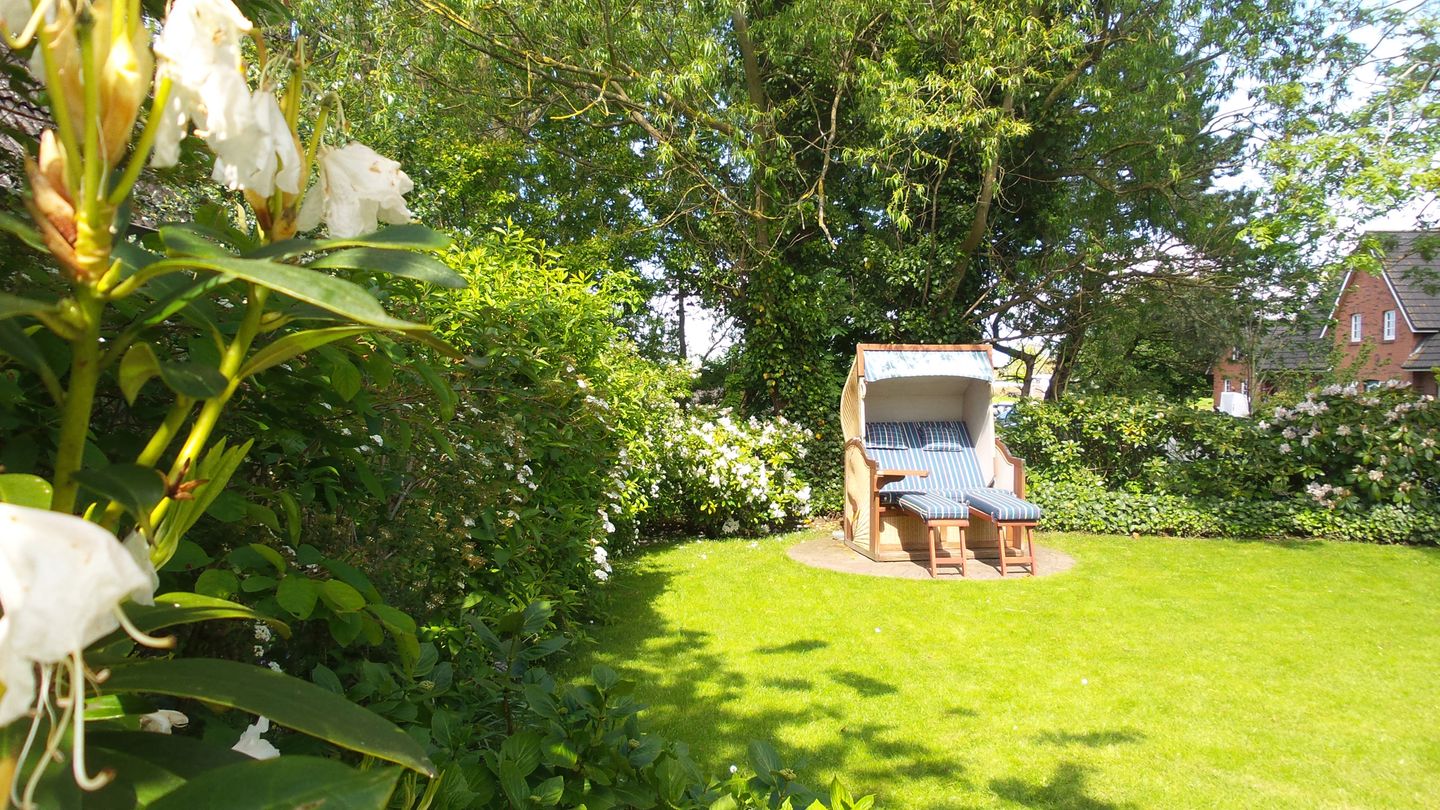  Ferienhaus Reidschott Wyk auf Föhr - Garten