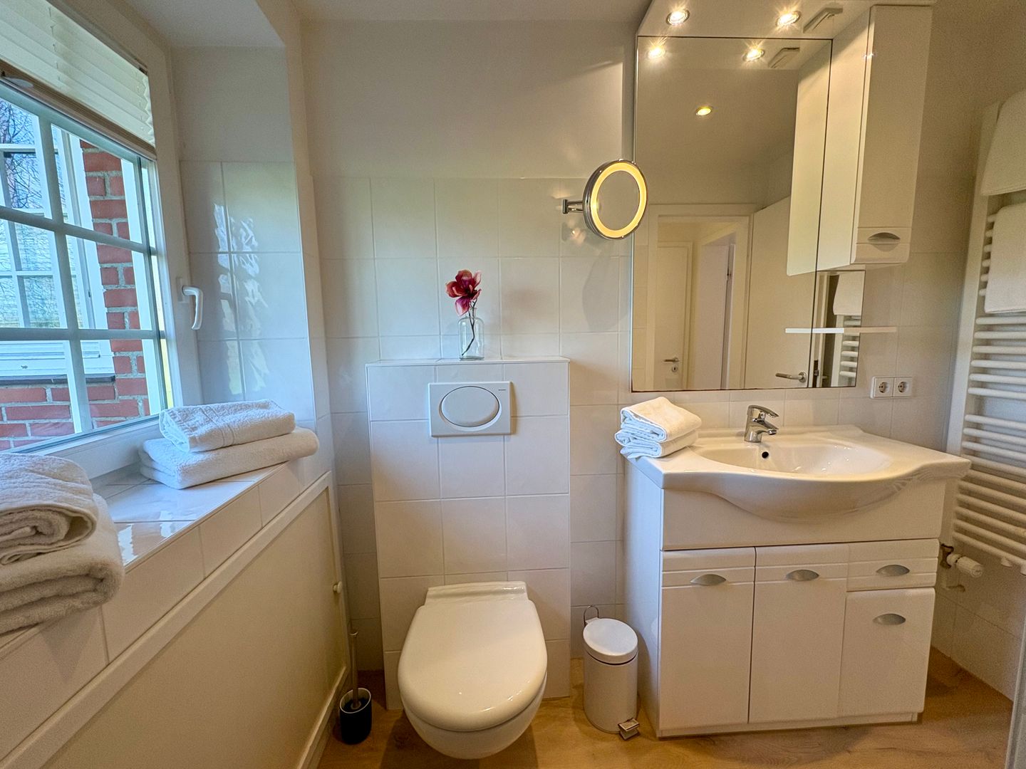 Altes Friesenhaus Wohnung 3 Scheune Morsum - Badezimmer