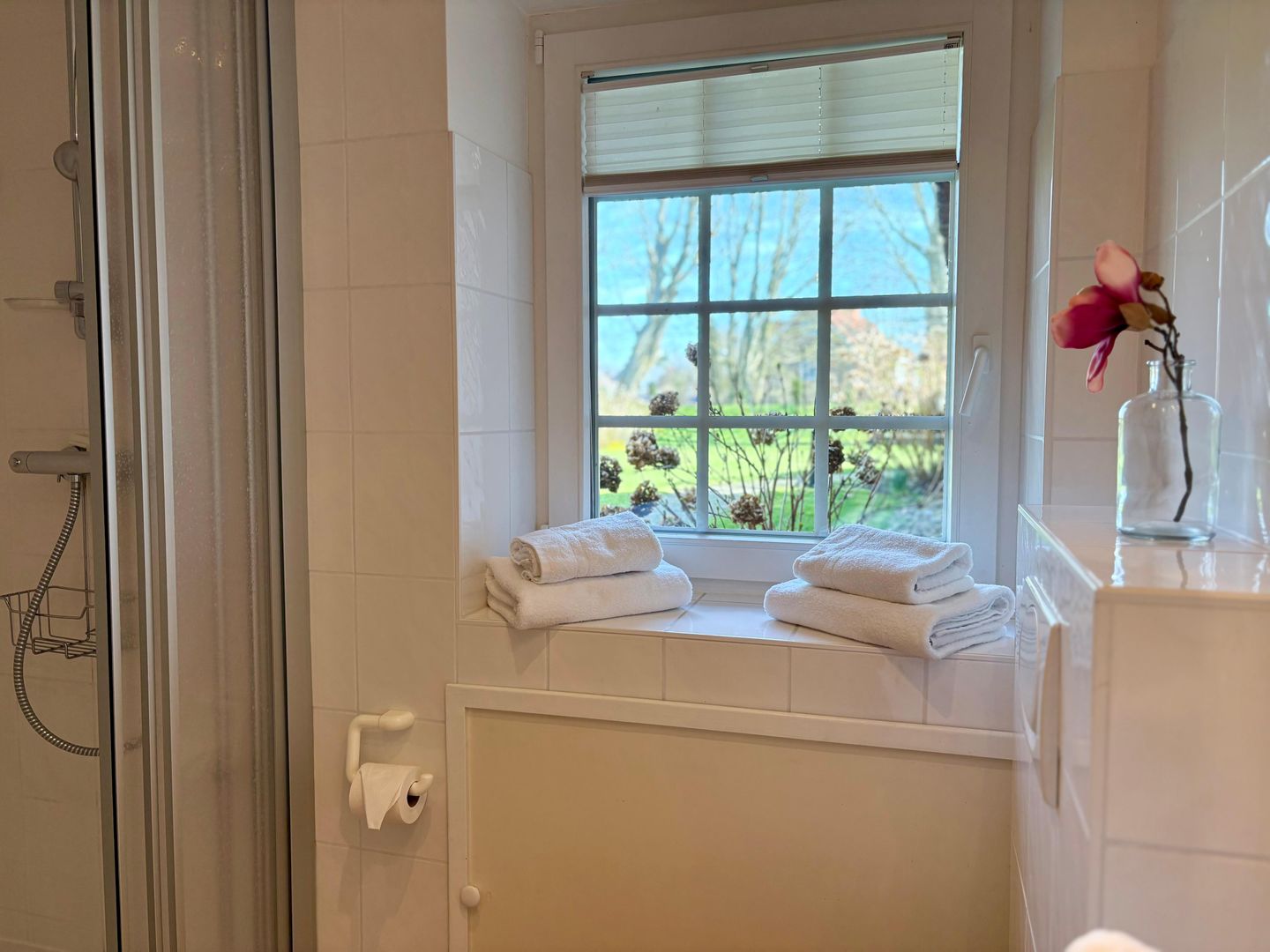 Altes Friesenhaus Wohnung 3 Scheune Morsum - Badezimmer