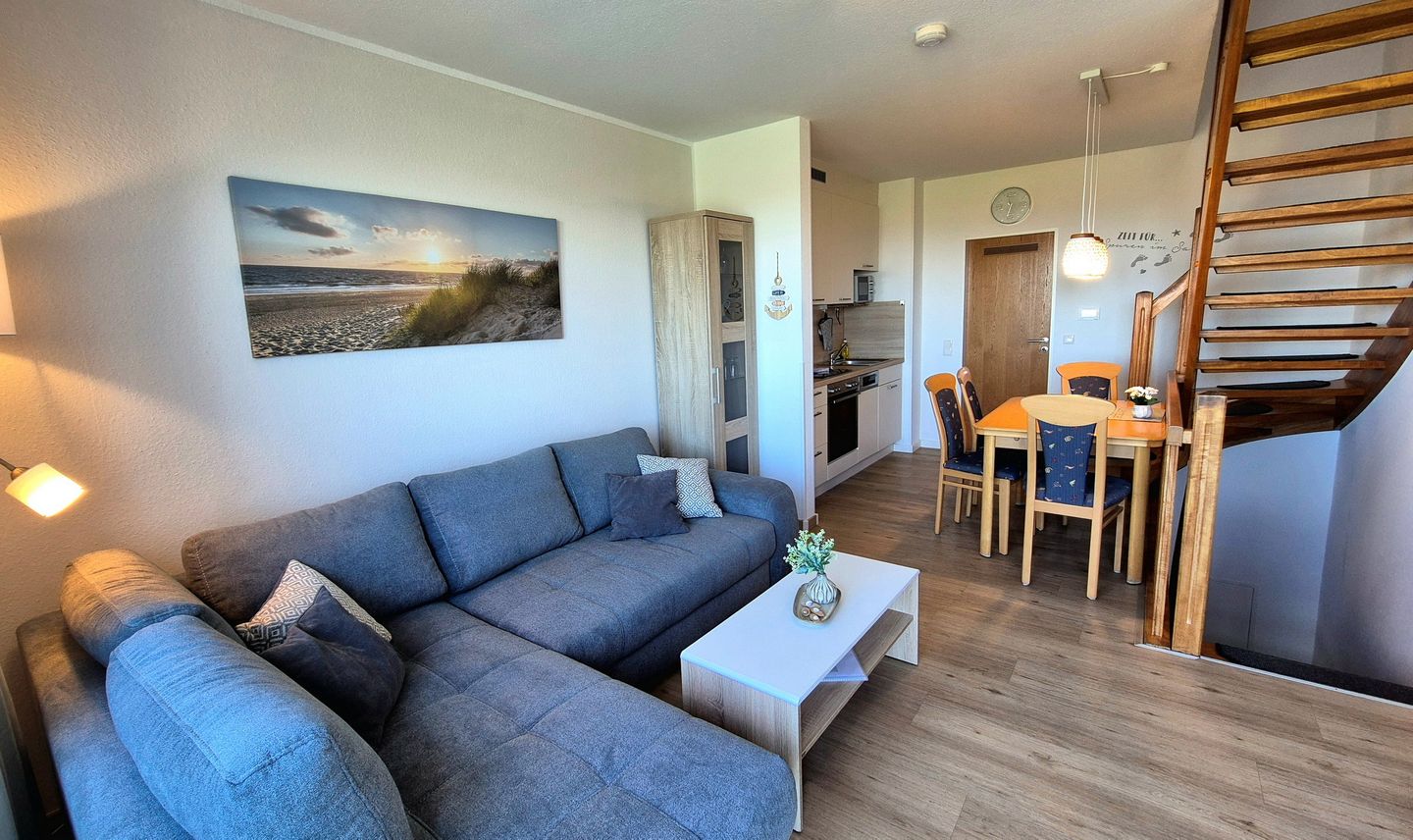 Hus Strandkieker Hus Strandkieker 03 Schillig - Wohn-Essbereich mit Esstisch