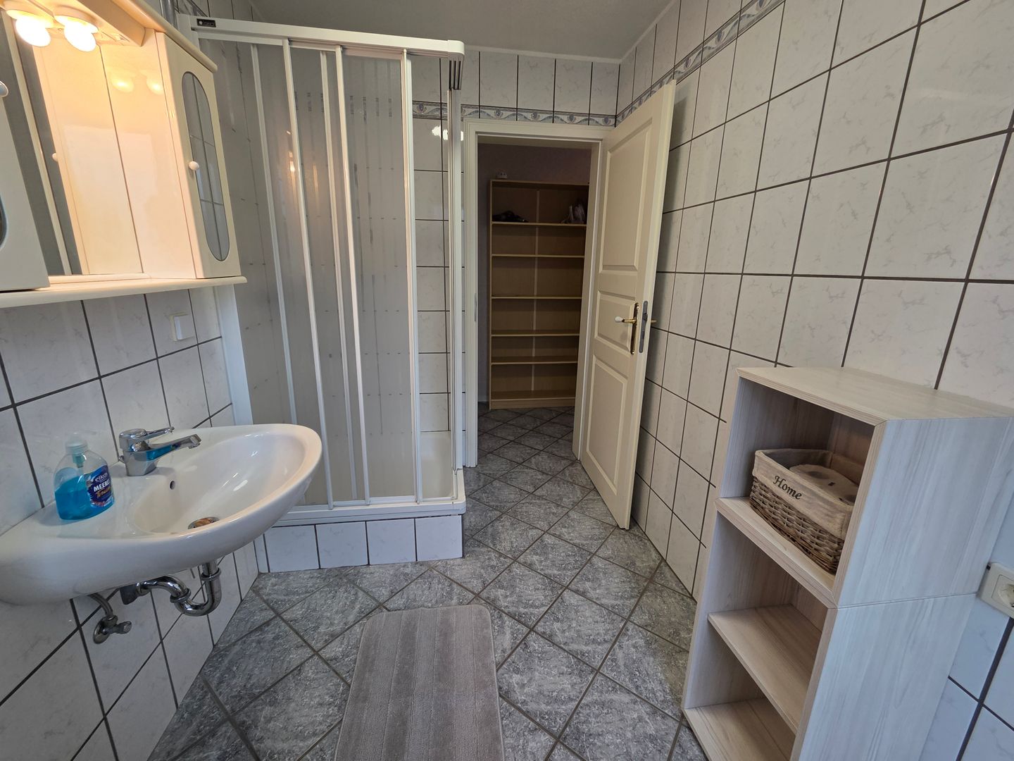 Haus Friesenglück Whg. Seepferdchen Alkersum - Badezimmer