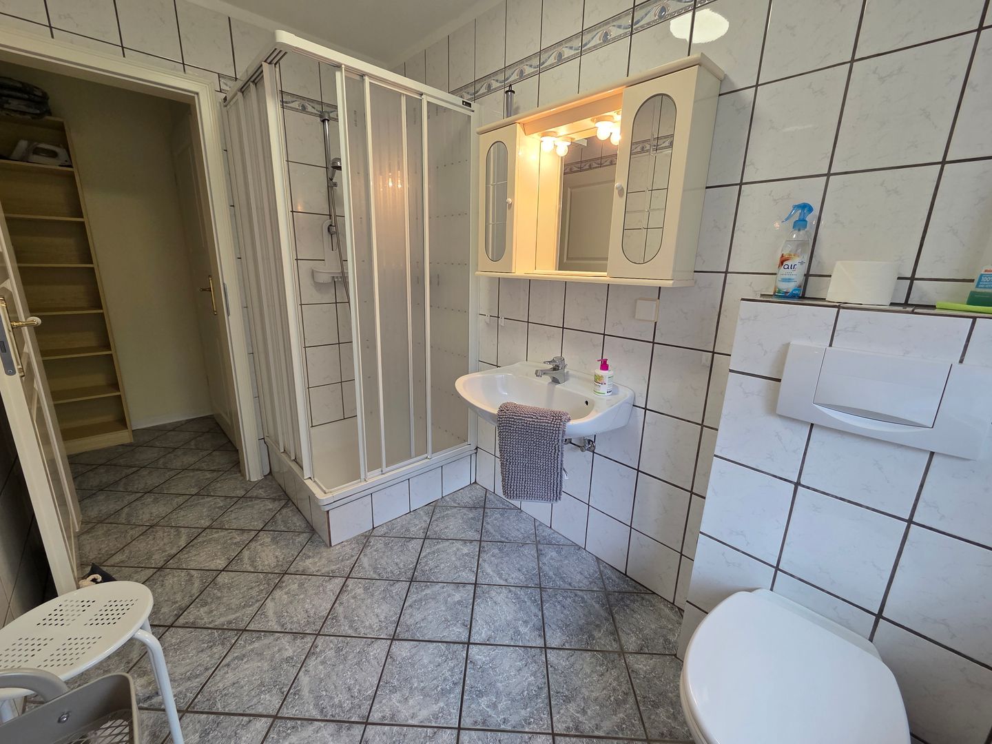 Haus Friesenglück Whg. Silbermöwe Alkersum - Badezimmer