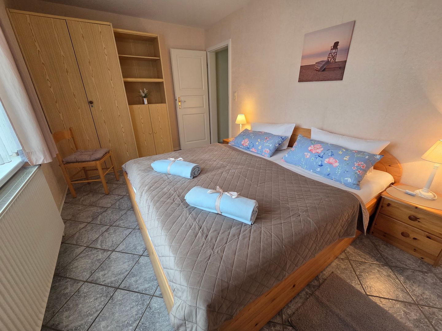 Haus Friesenglück Whg. Silbermöwe Alkersum - Schlafzimmer