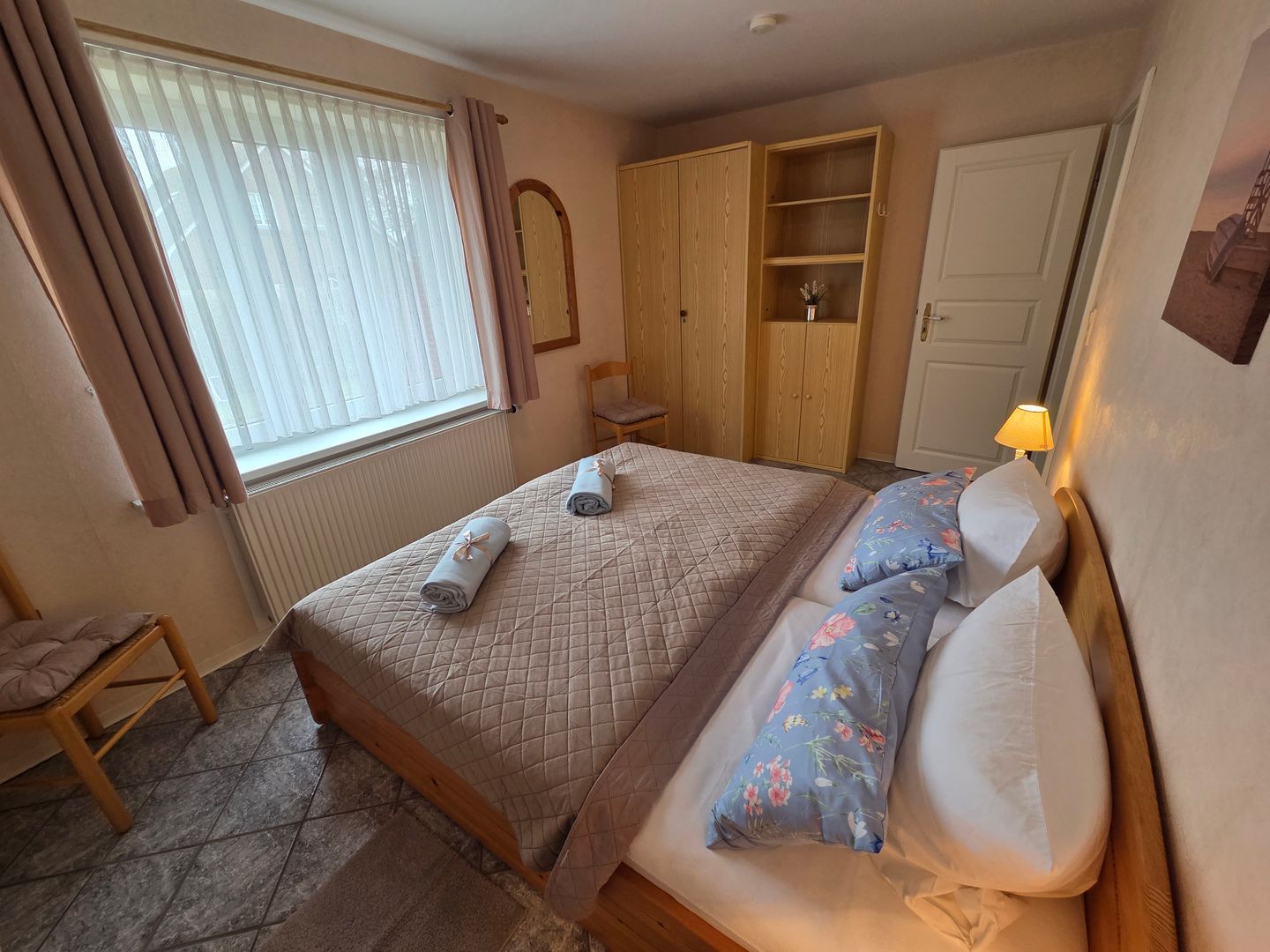 Haus Friesenglück Whg. Silbermöwe Alkersum - Schlafzimmer