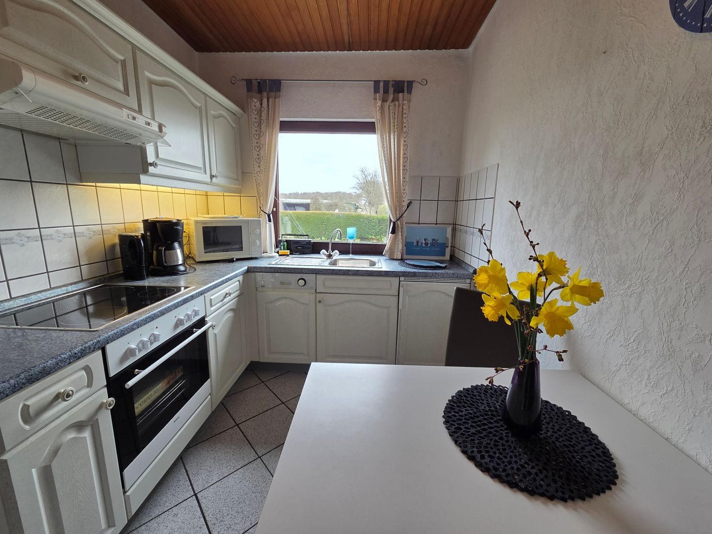 Haus Dorfschmiede Whg. Seestern Alkersum - Küche / Küchenzeile