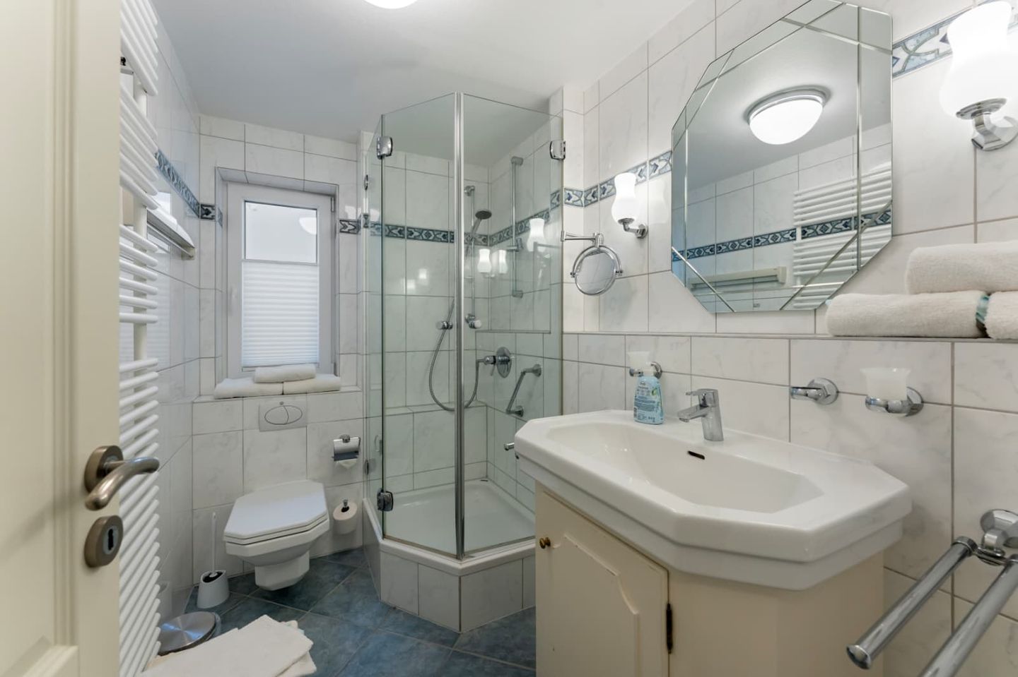  Sturmfried Nr. 04  B.-Bleeg-Str. 27 E Wenningstedt - 