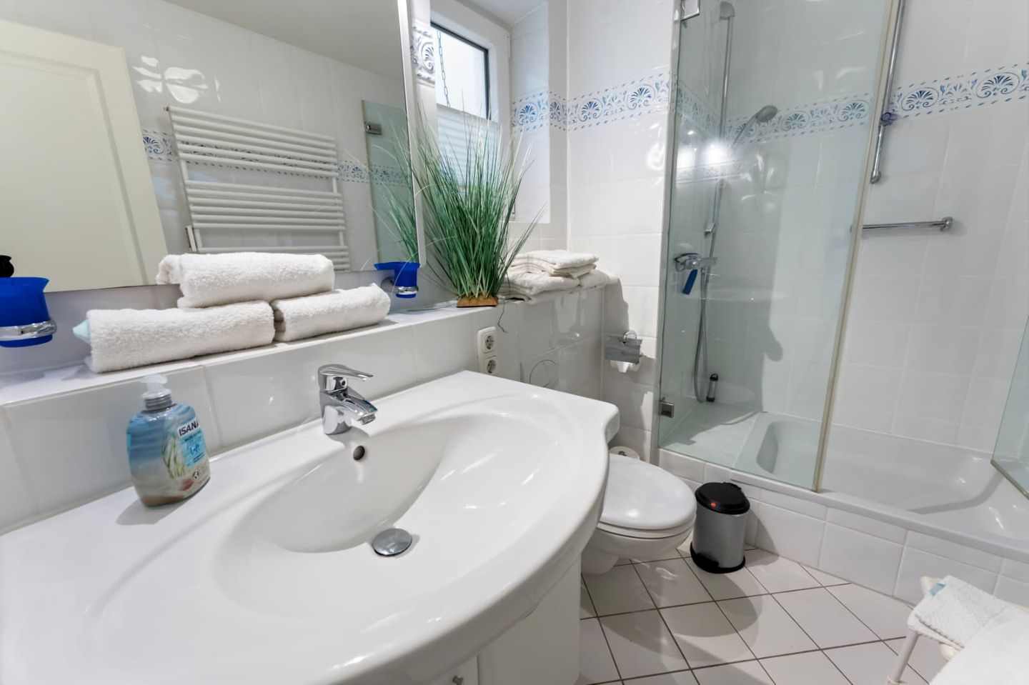  Sturmfried Nr. 06  B.-Bleeg-Str. 27 E Wenningstedt - 