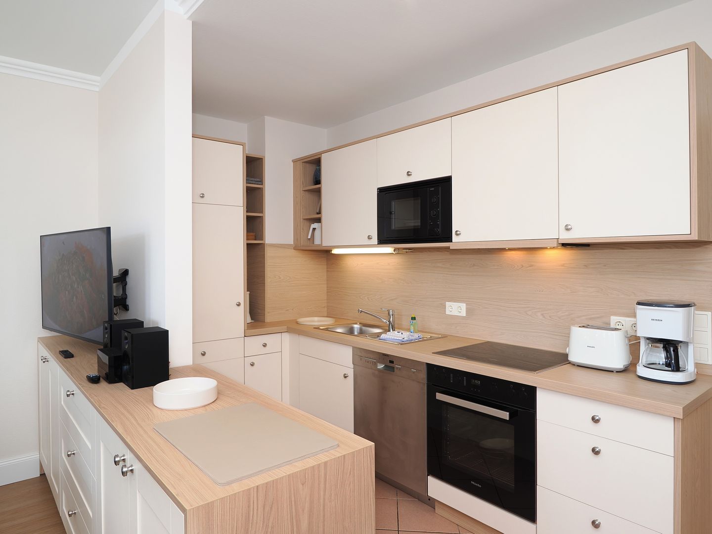 Seehof Seehof 201 Usedom - Küchenzeile der Ferienwohnung Seehof201 auf Usedom mit Backofen