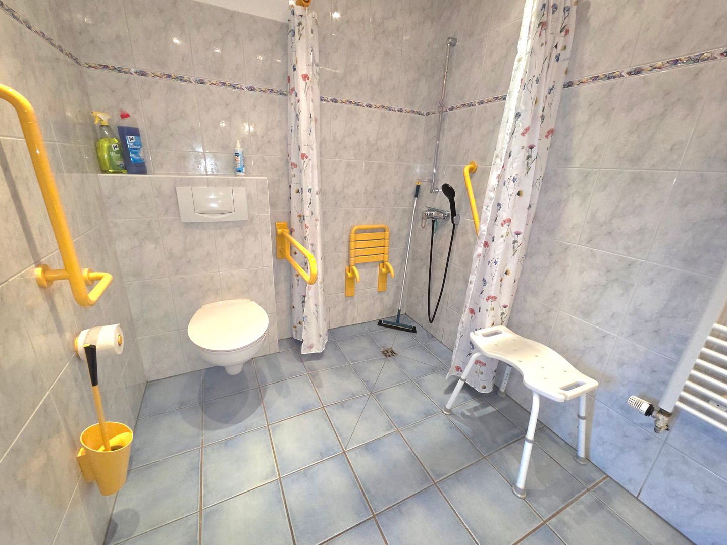 Haus Ekke Nekkepenn II, Whg. D1 Wyk auf Föhr - Badezimmer