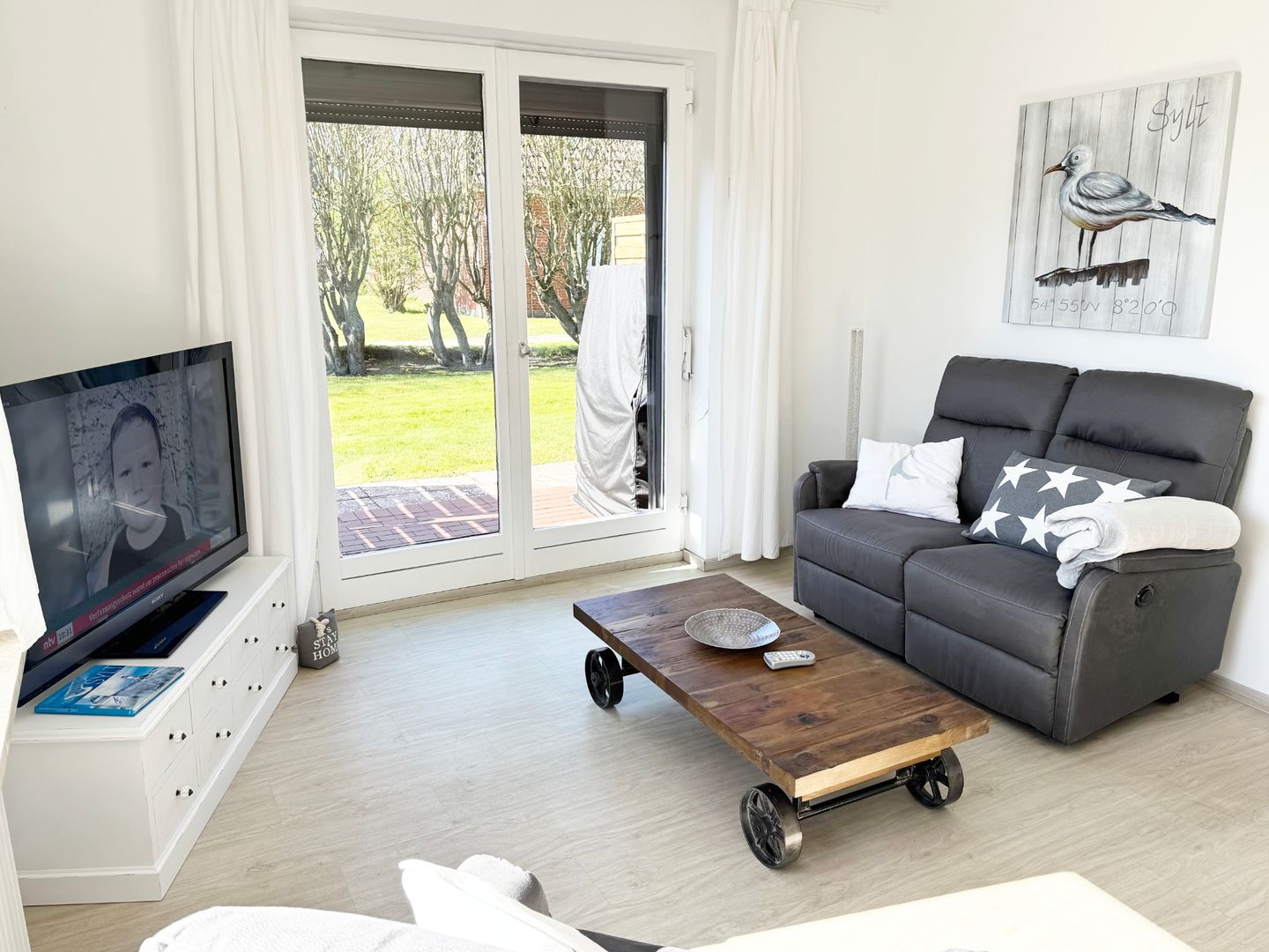  Sonnenschein - Westerlandstr. 16, App. 2 Wenningstedt - Wohnzimmer