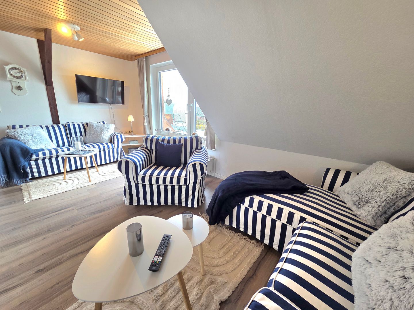 Haus Dorfschmiede Whg. Ankerplatz Alkersum - Wohnzimmer