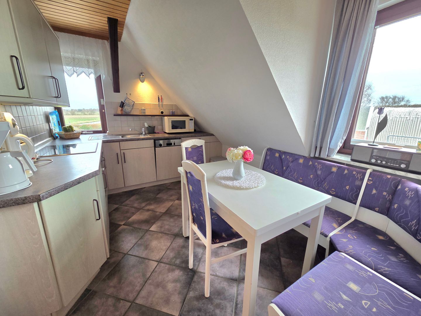 Haus Dorfschmiede Whg. Ankerplatz Alkersum - Küche / Küchenzeile