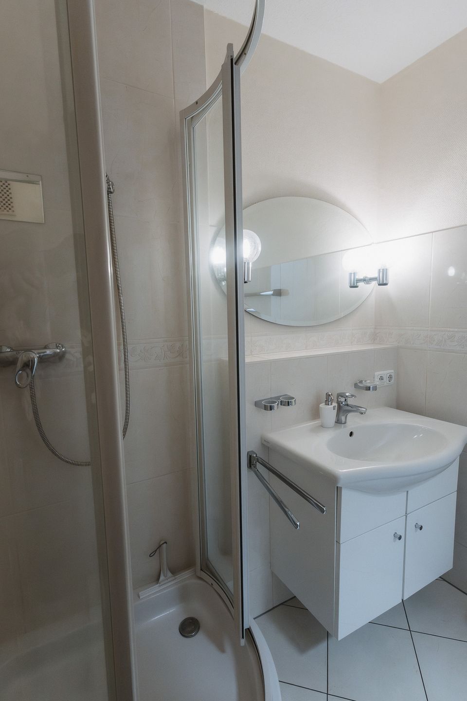  HOF/406 - Berliner Hof - Seeblick Scharbeutz - Badezimmer