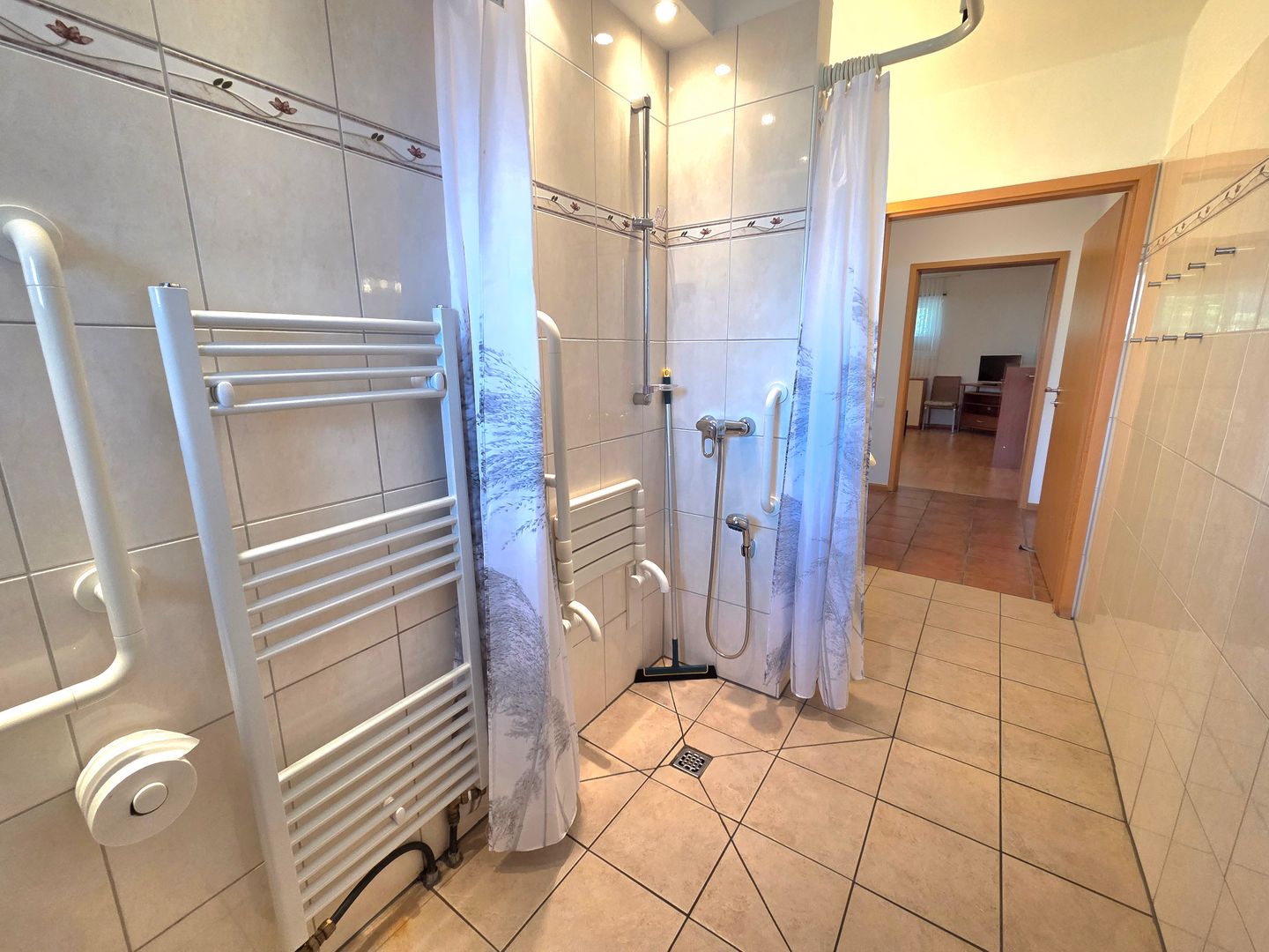 Haus Ekke Nekkepenn II, Whg. D2 Wyk auf Föhr - Badezimmer