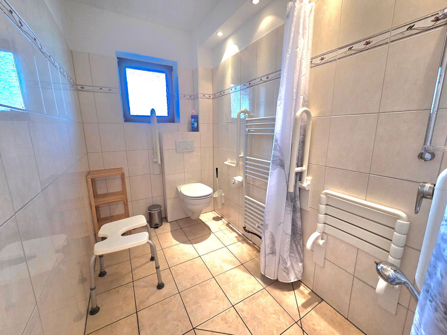 Haus Ekke Nekkepenn II, Whg. D2 Wyk auf Föhr - Badezimmer