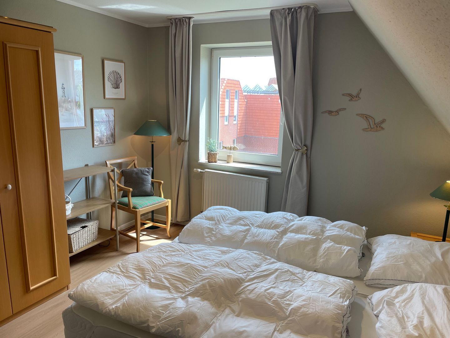 Hus Inselkieker Hus Inselkieker 217 Schillig - Schlafzimmer mit Doppelbett im sihi2-17, Mellumweg 6b, Hus Inselkieker in Schillig
