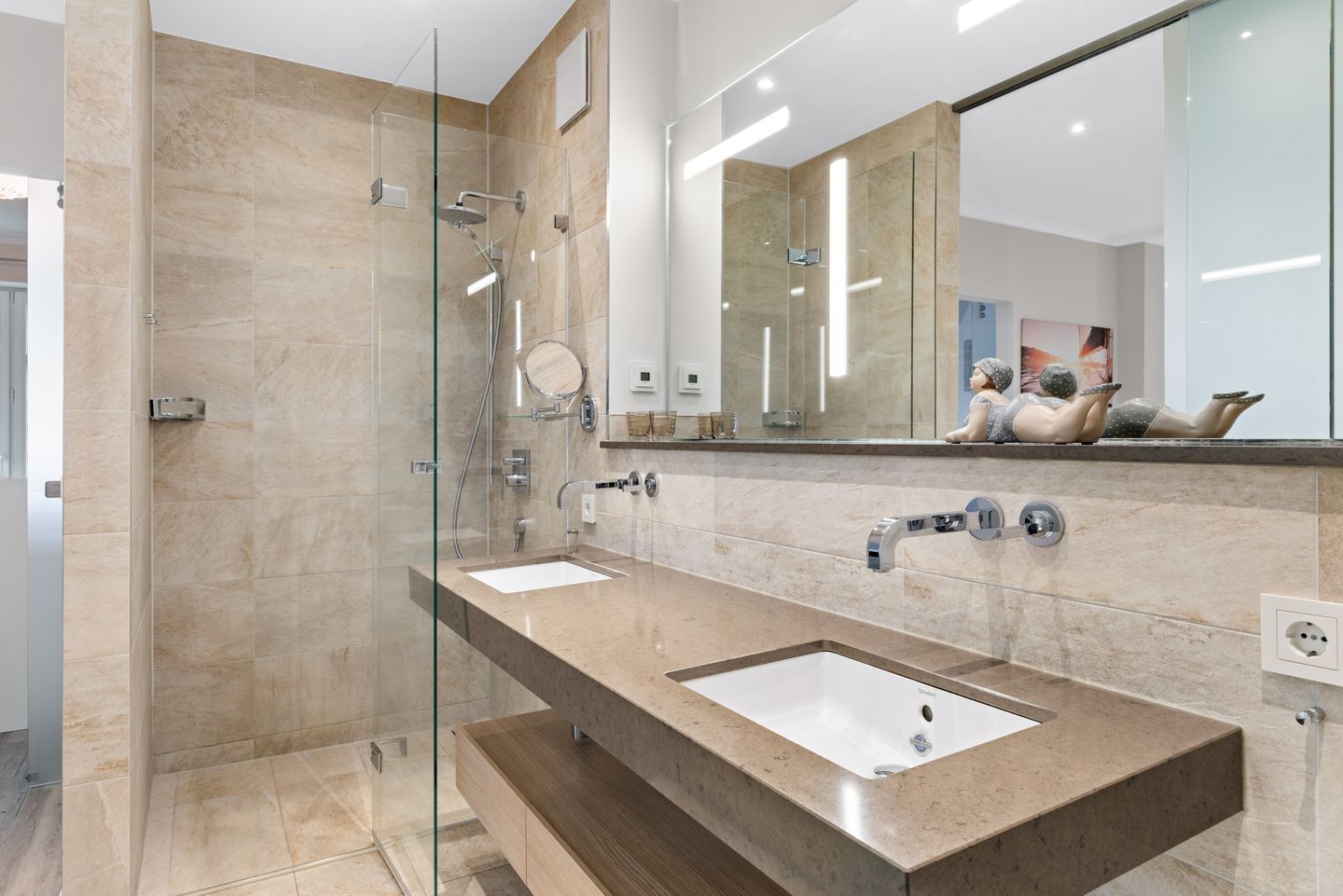Villa Löwenstein Villa Löwenstein 14 Kühlungsborn - Badezimmer mit Dusche im kbvl14, Villa Löwenstein, Ostseeallee 27 auf Langeoog