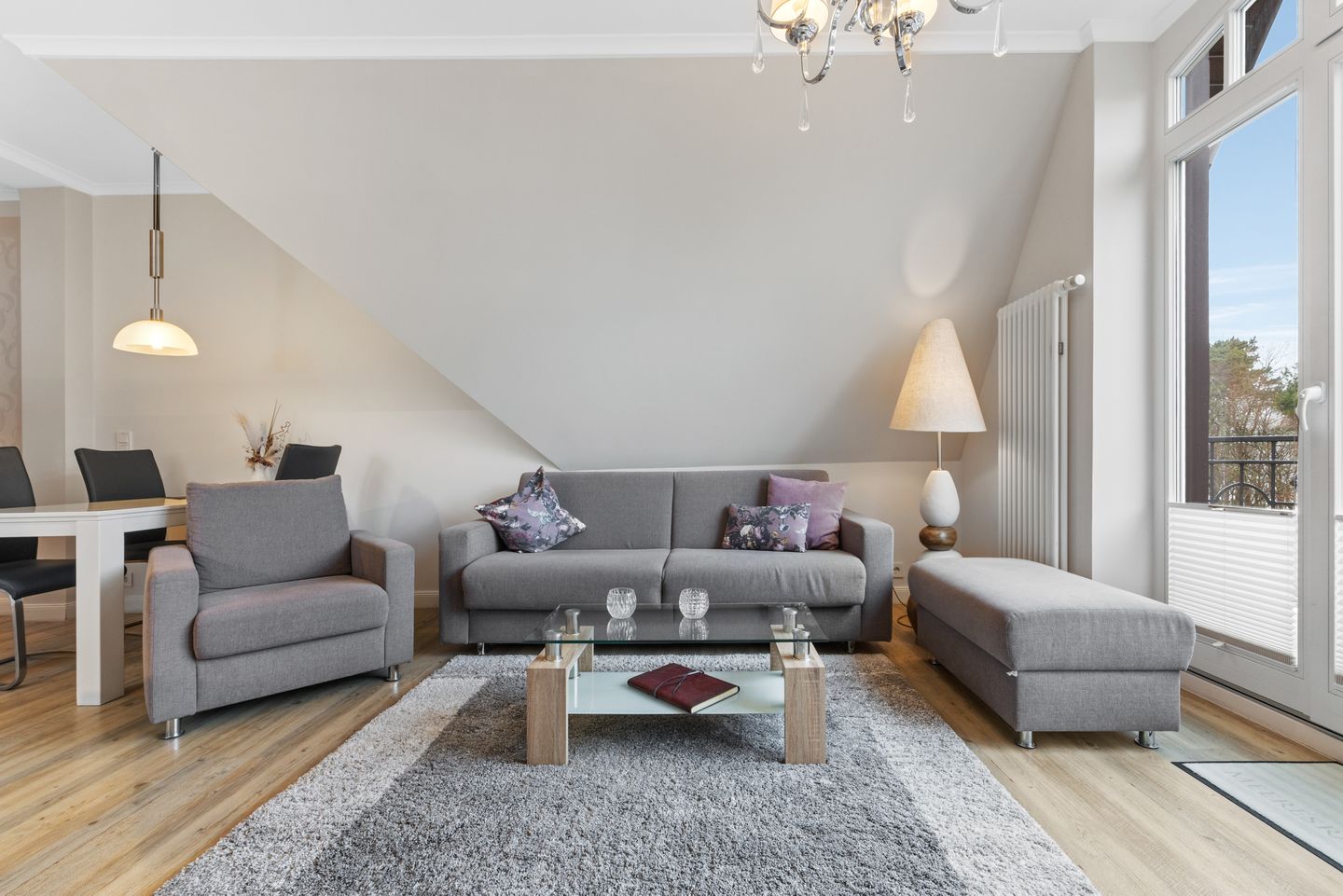 Villa Löwenstein Villa Löwenstein 14 Kühlungsborn - Wohnzimmer mit Couch im kbvl14, Villa Löwenstein, Ostseeallee 27 auf Langeoog