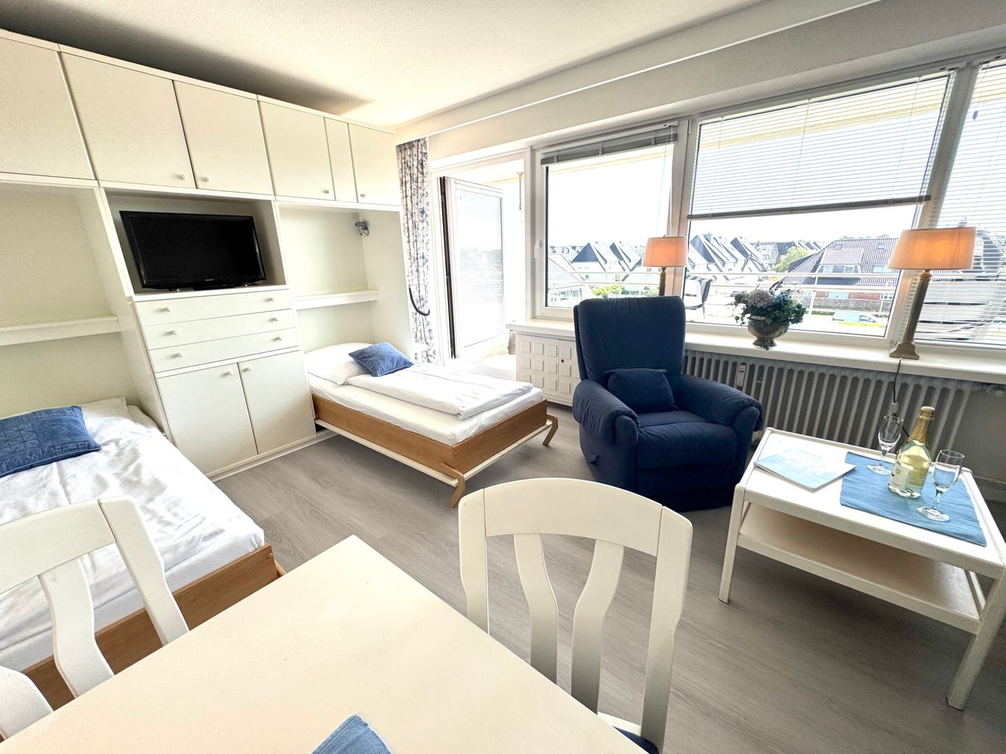  Dünenhof zum Kronprinzen, App. 102 Wenningstedt - Wohnzimmer