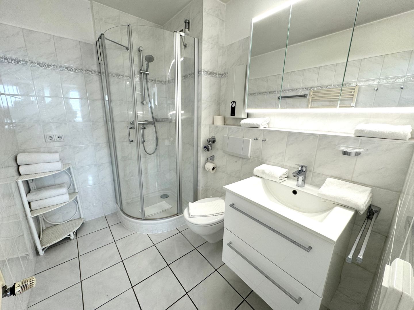  Dünenhof zum Kronprinzen, App. 102 Wenningstedt - Badezimmer