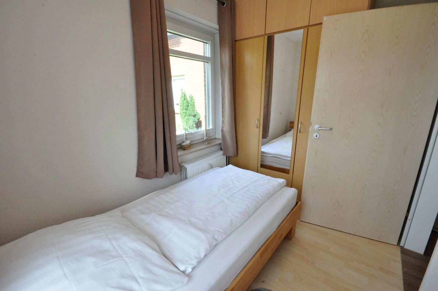  Ferienwohnung Hilke Bootsweg 26 Whg. 3 Harlesiel - 