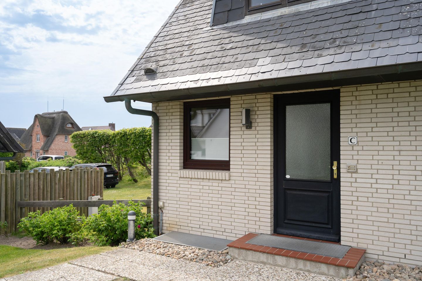  Lachmöwe Wenningstedt Lachmöwe - Fassade / Eingang