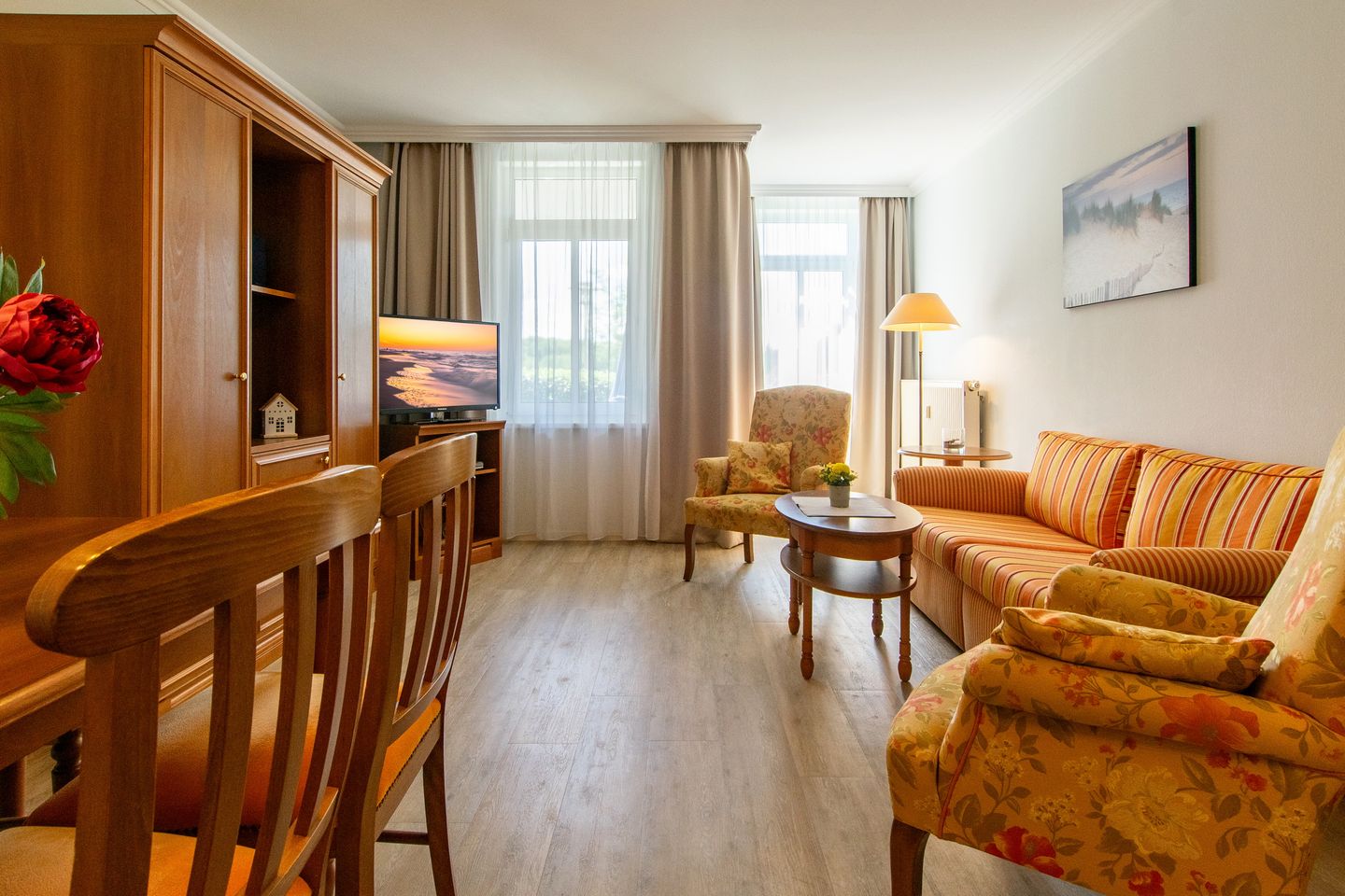 Seehof Seehof 102 Usedom - Wohn-Essbereich mit Couch im ussf102, Seehof 102,Strandpromenade 9-10 auf Usedom