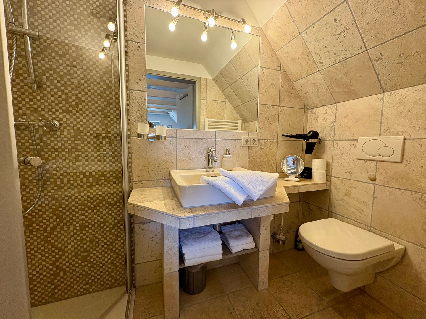 Wiesen Quartier Eastside Tinnum - Badezimmer