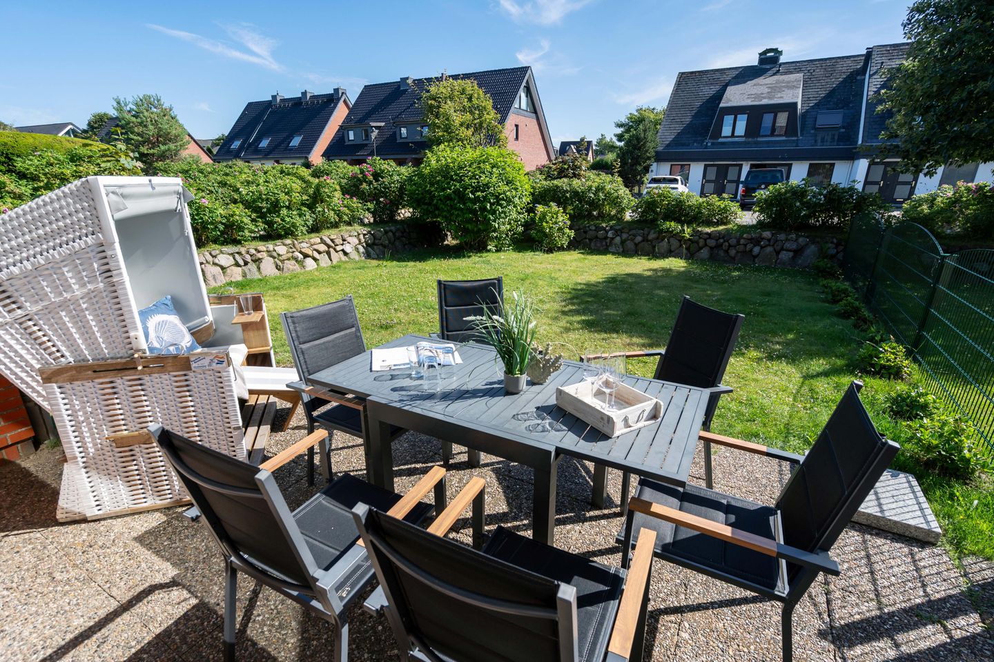  Bootshaus Wenningstedt Bootshaus - Terrasse