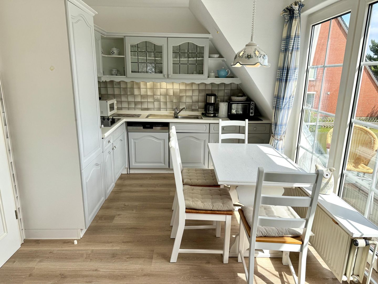  Süderstraße Whg. 11 – Landhaus Westerland Süderstraße Whg. 11 – Landhaus - Küche / Küchenzeile
