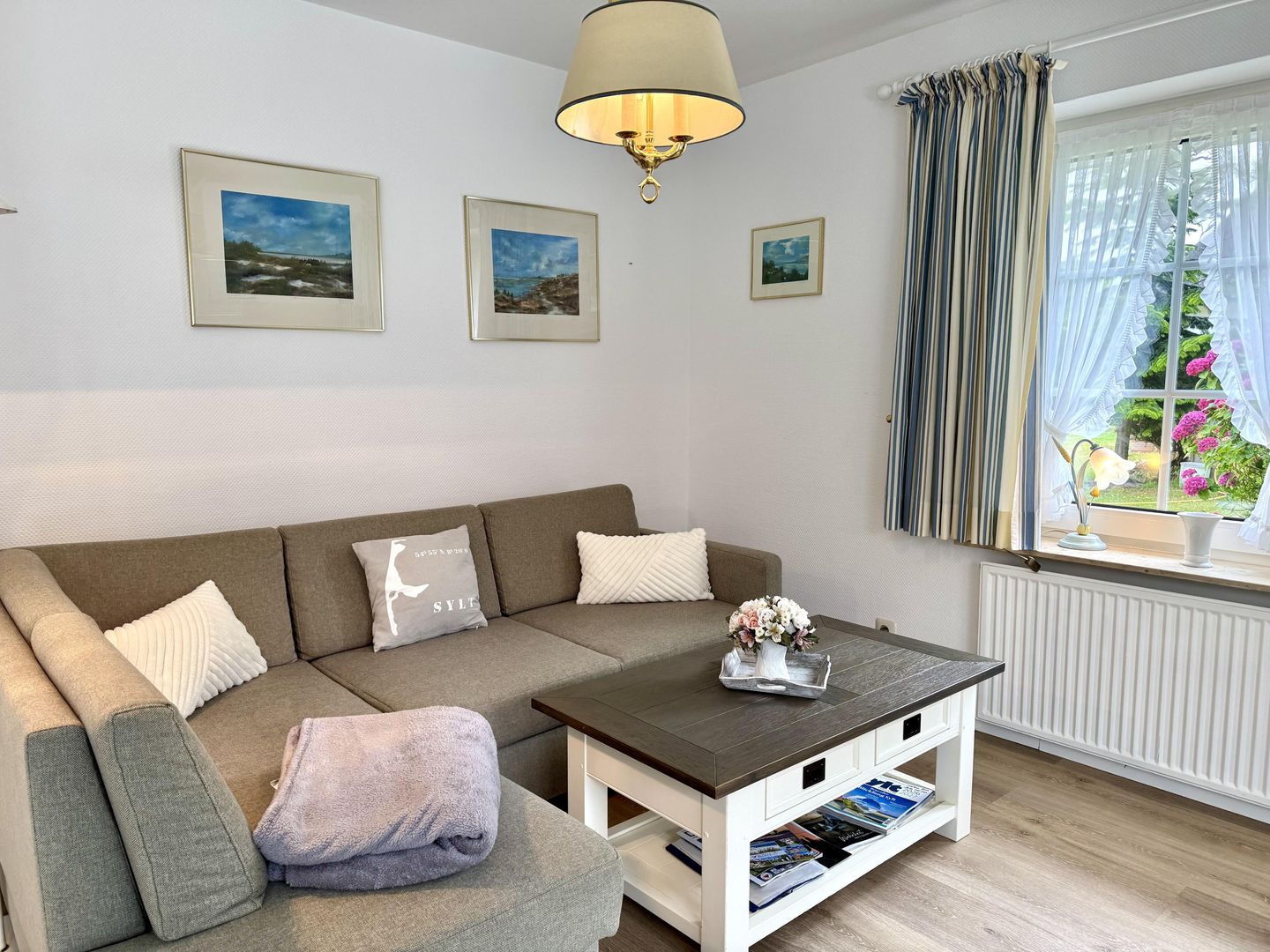  Süderstraße Whg. 06 – Landhaus Westerland Süderstraße Whg. 06 – Landhaus - Wohnzimmer