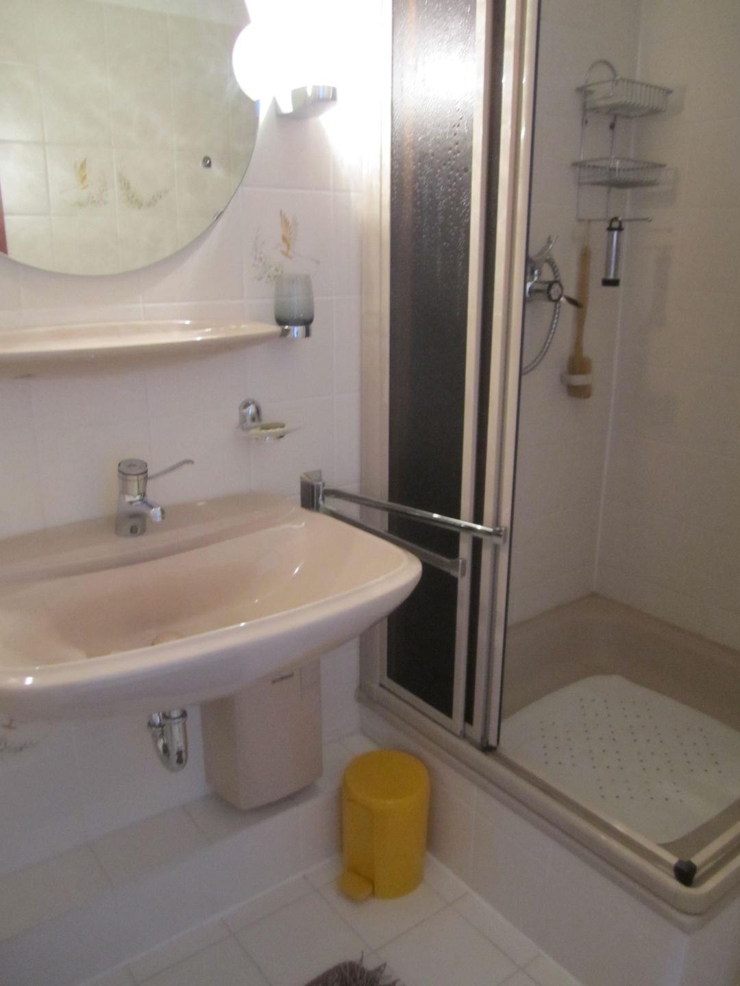 Riv/051 - Riviera - Seeblick - Aussenschwimmbad Scharbeutz - Badezimmer