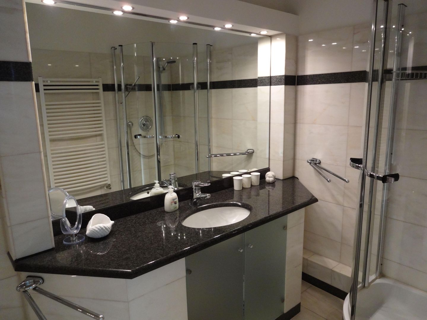 TER/101 - Terrassenhuegel -Teilseeblick Scharbeutz - Badezimmer