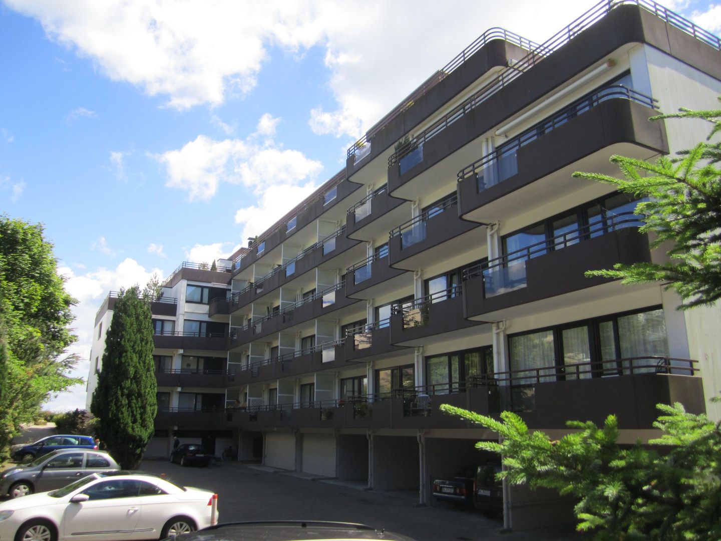 RES/216 - Residenz - Teilseeblick Scharbeutz - Fassade / Eingang