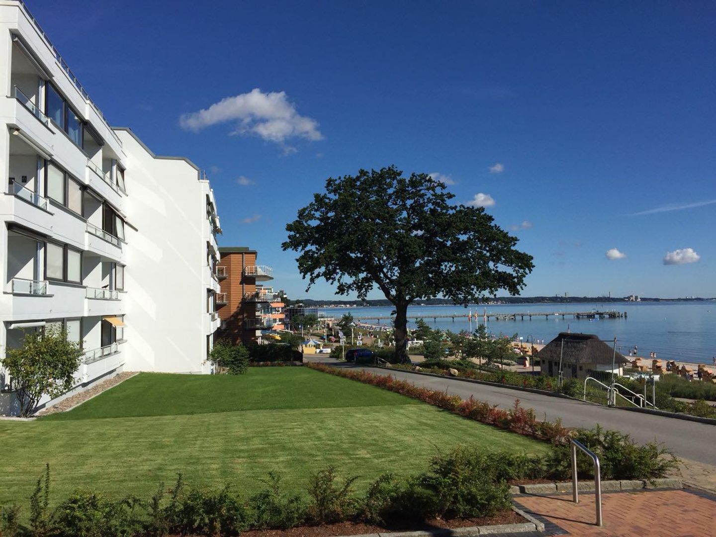  H3/14 - Hanseat - Seeblick und Außenschwimmbad Scharbeutz - Hauptansicht