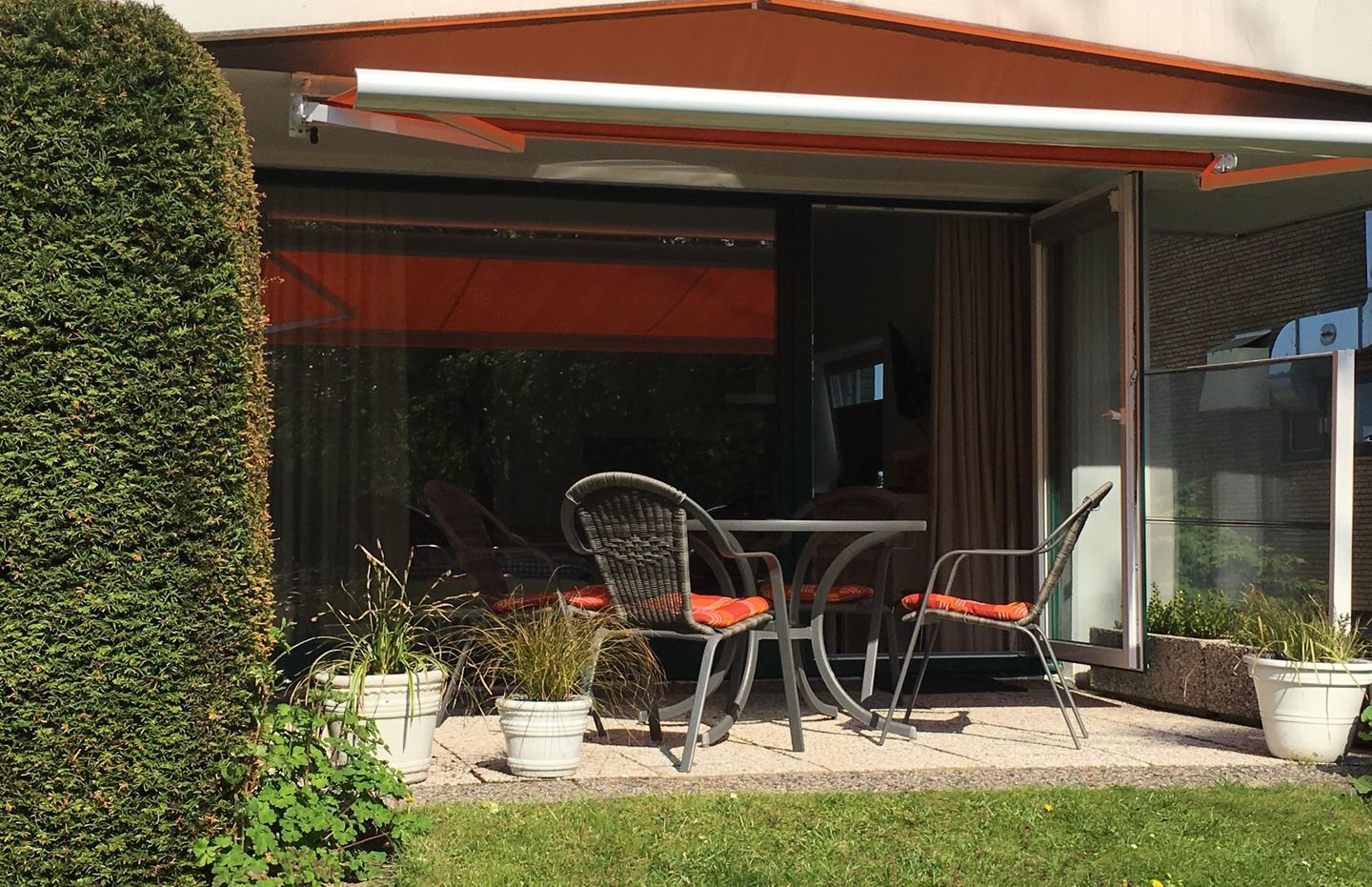 Riv/01 - Riviera - Aussenschwimmbad Scharbeutz - Terrasse