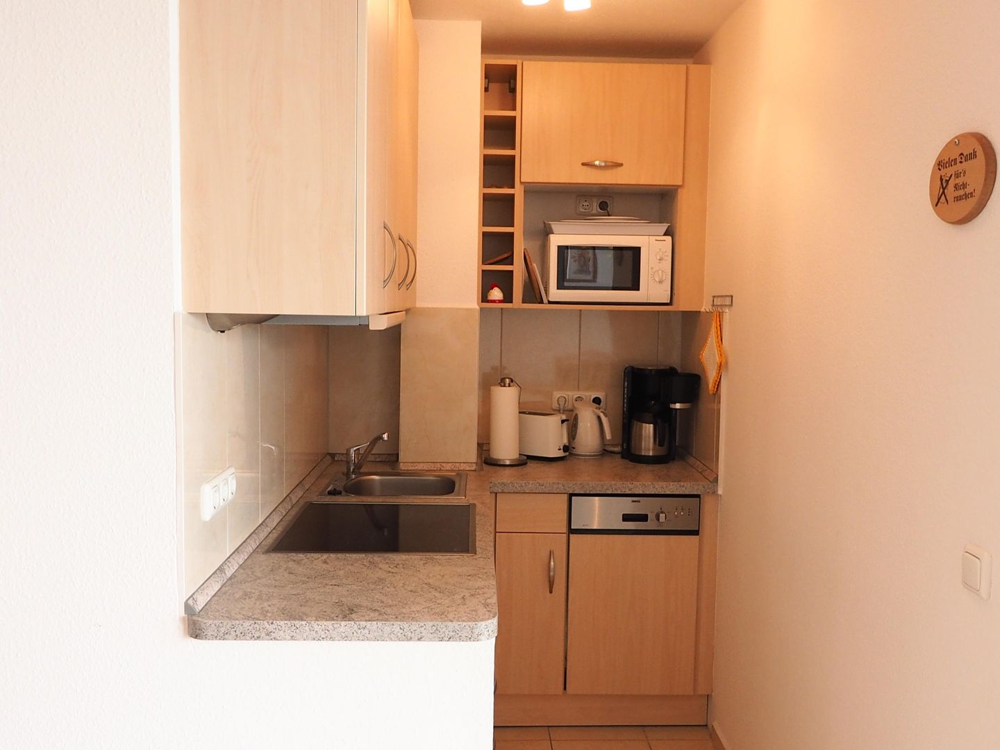 H5/57 - Hanseat - Seeblick Scharbeutz - Küche / Küchenzeile