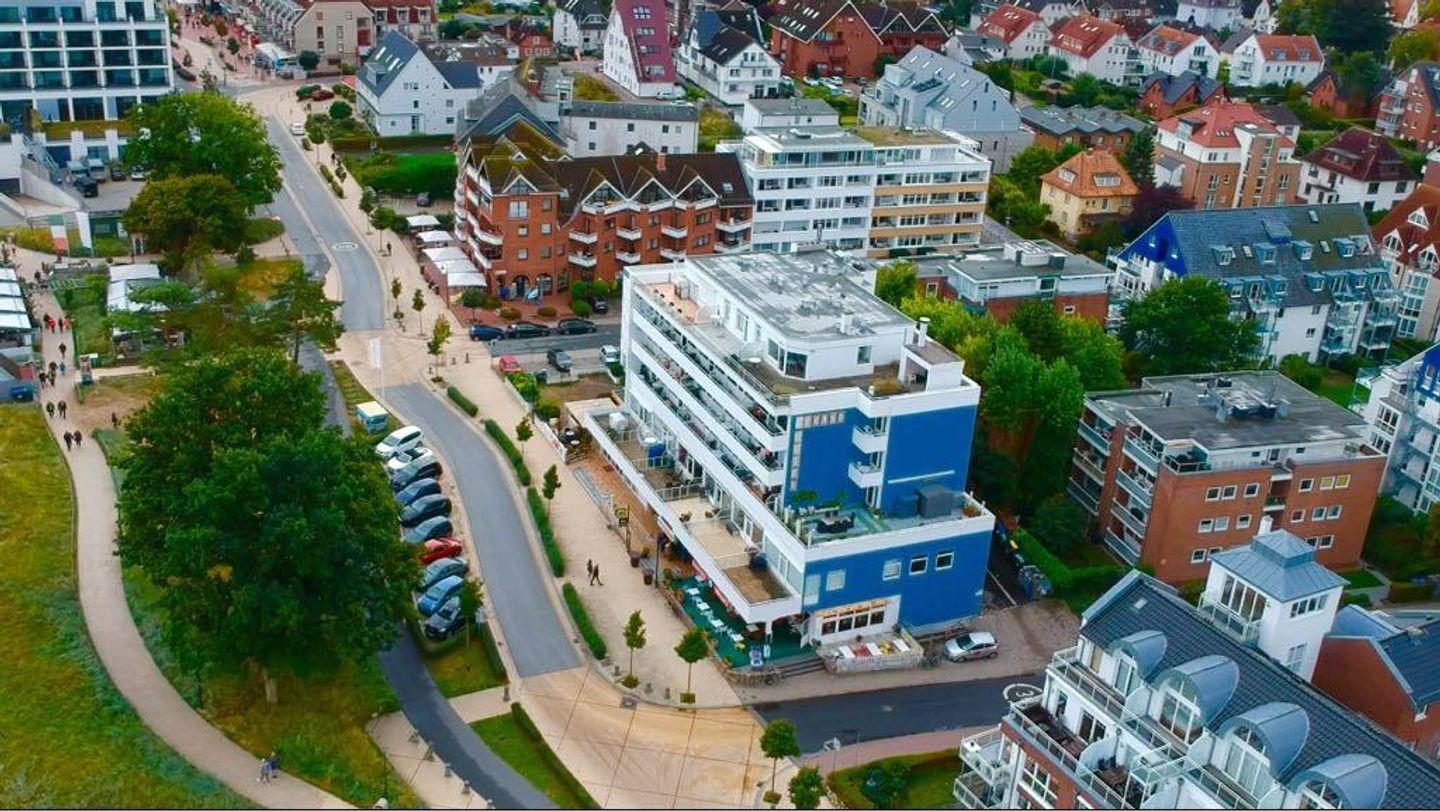 STR/107 - Strandallee 124 - Seeblick Scharbeutz - Vogelperspektive