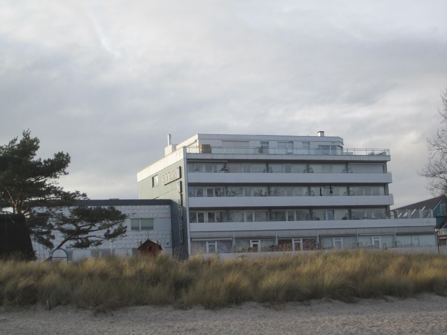 STR/404 - Strandhotel - Seeblick Scharbeutz - Hauptansicht