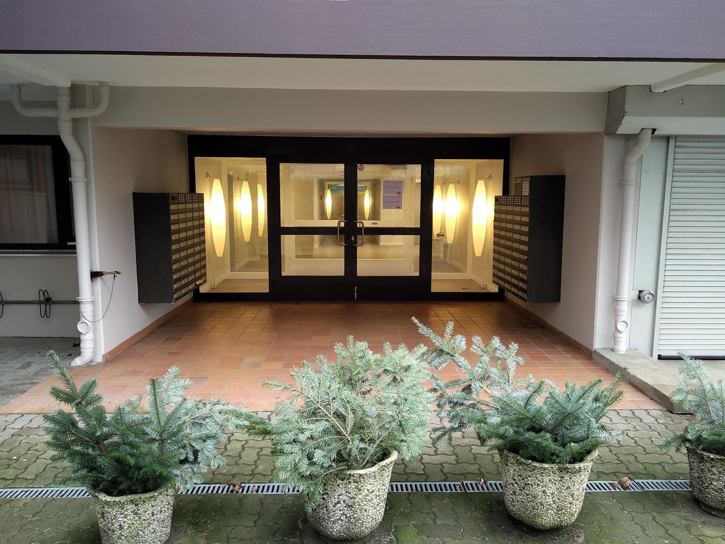 RES/314 - Residenz - Teilseeblick Scharbeutz - Fassade / Eingang