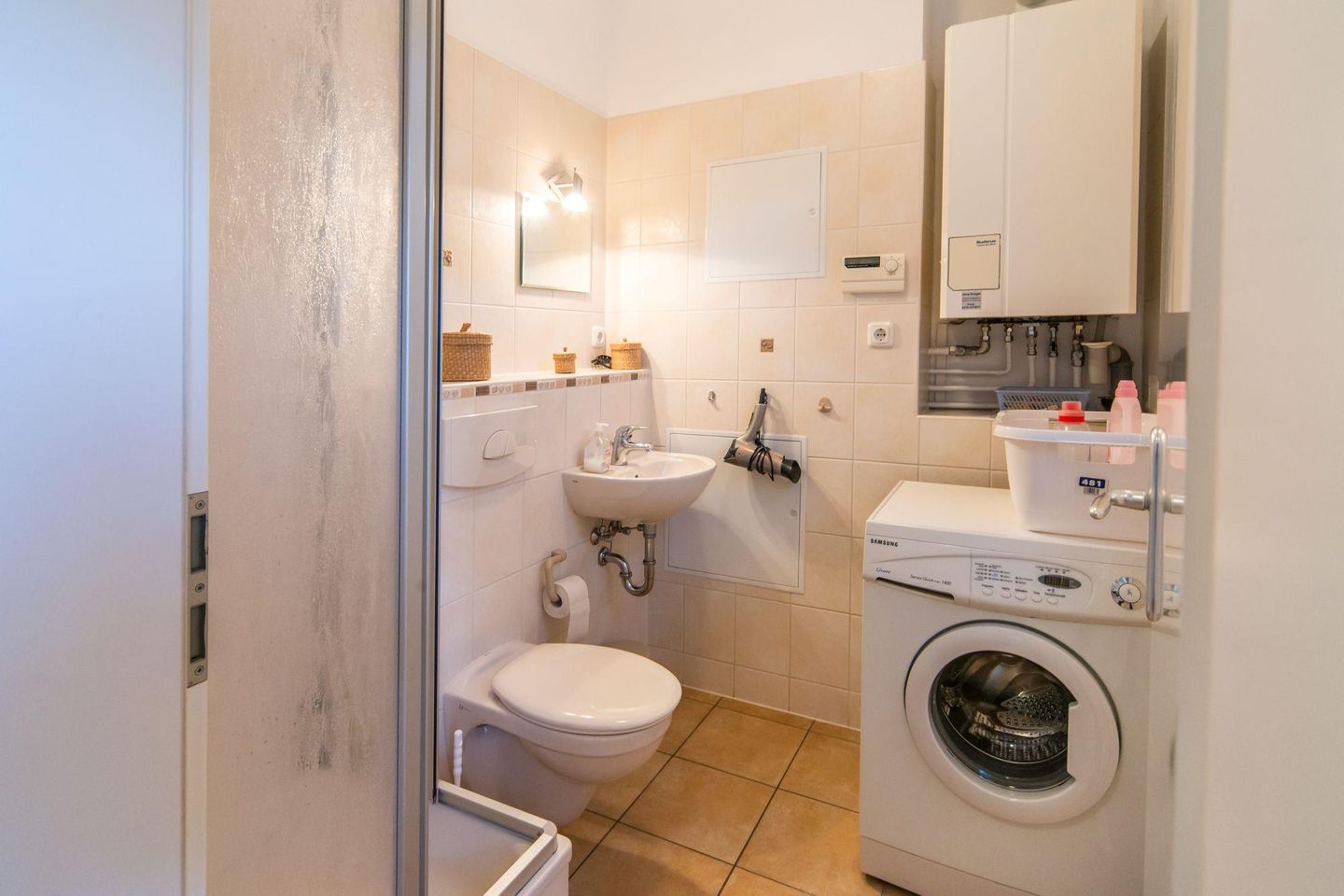  Neue Reihe 19b Deutschland - Badezimmer