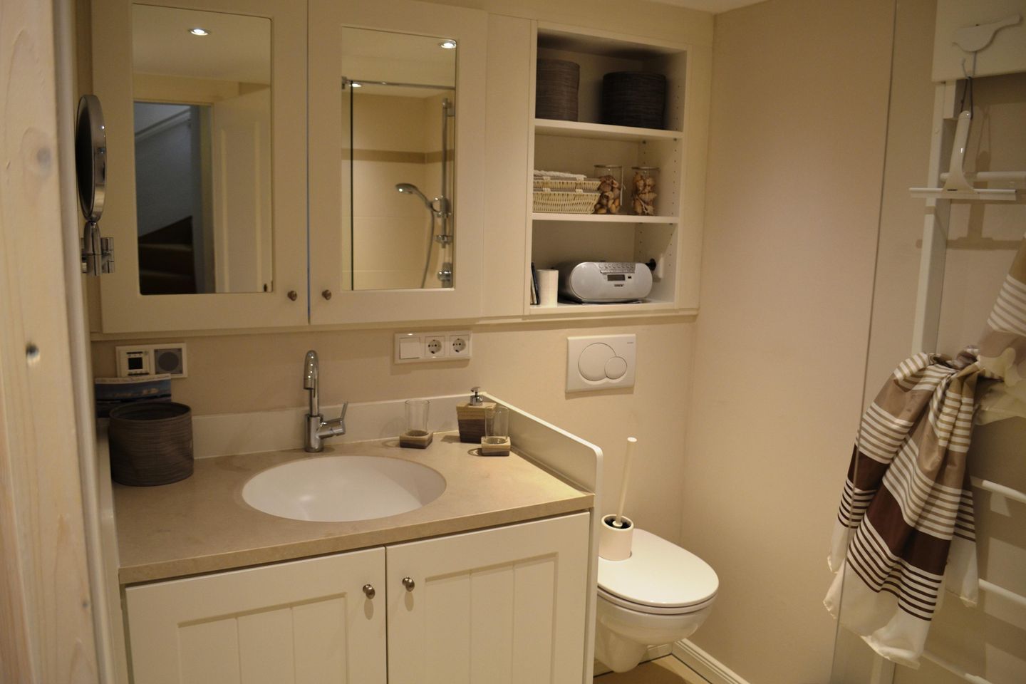  Haus Laura Ashley Wrixum - 