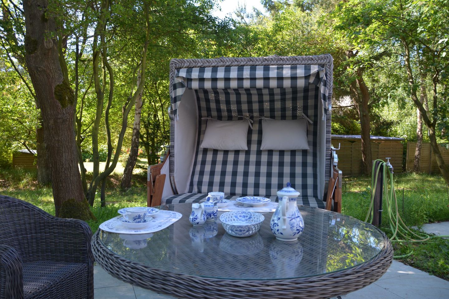 Haus Dünenrose Schöne kleine Wohnung  für 2 Personen im EG mit Terrasse und Strandkorb Nebel auf Amrum - 