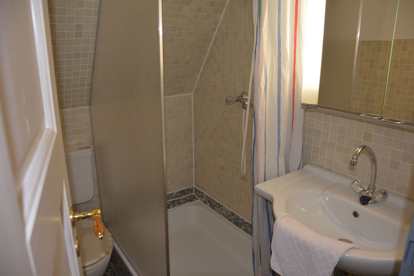 Haus Dünenrose Gemütliche kleine Ferienwohnung für 2 Personen am Waldrand Nebel auf Amrum - 