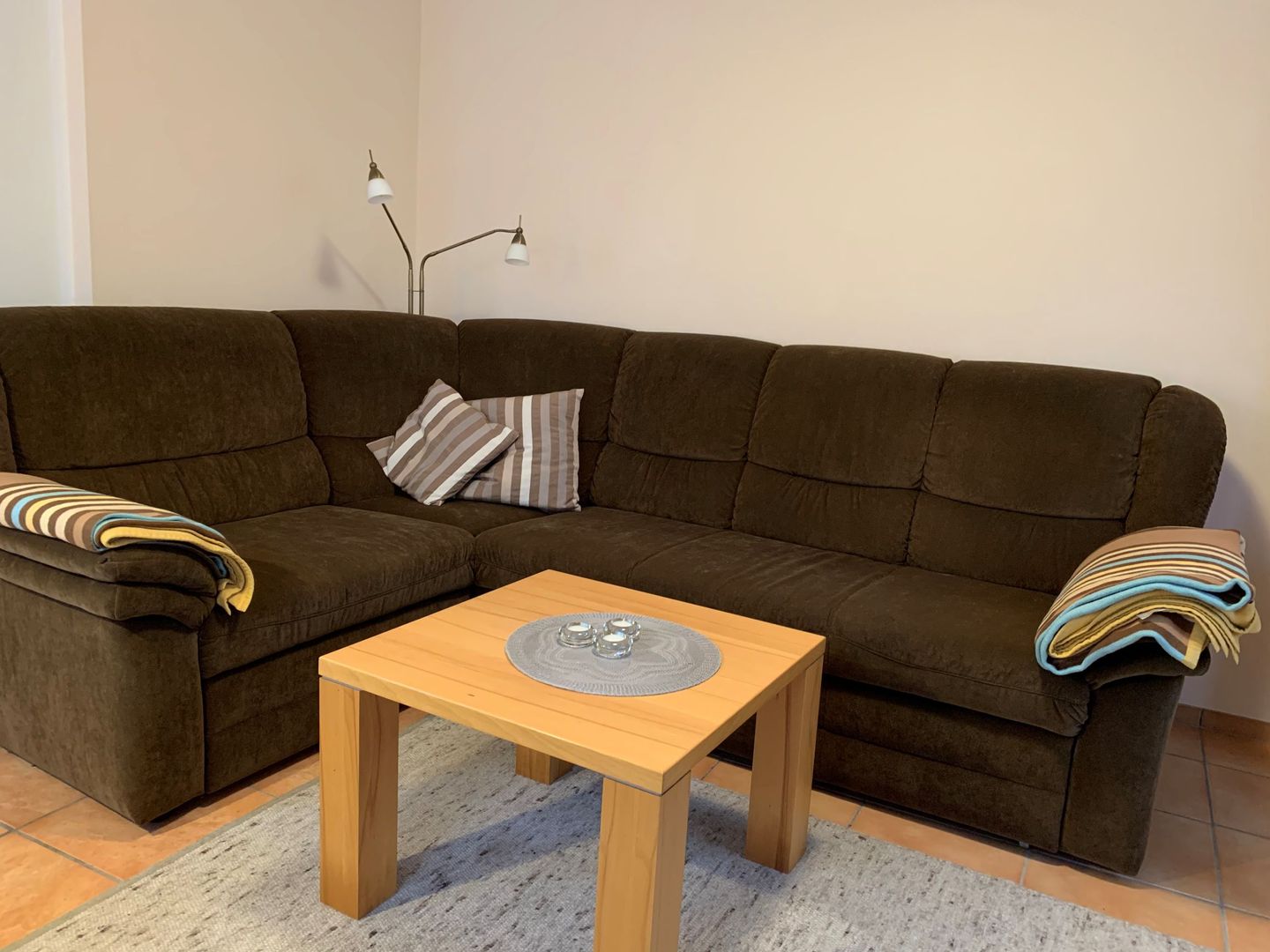 Friesenhaus Arnold Schöne Ferienwohnung in Reetdachhaus im Ortskern von Nebel. Nebel auf Amrum - 