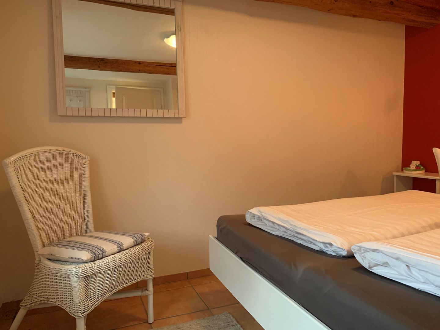 Friesenhaus Arnold Schöne Ferienwohnung in Reetdachhaus im Ortskern von Nebel. Nebel auf Amrum - 